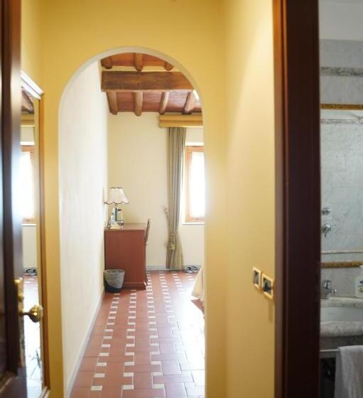 بنسيون Fantastic Garden   Firenze Nord