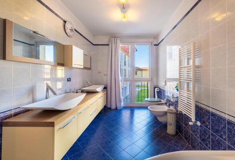 פנסיון Feel Like Home