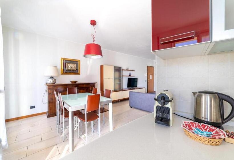 פנסיון Feel Like Home