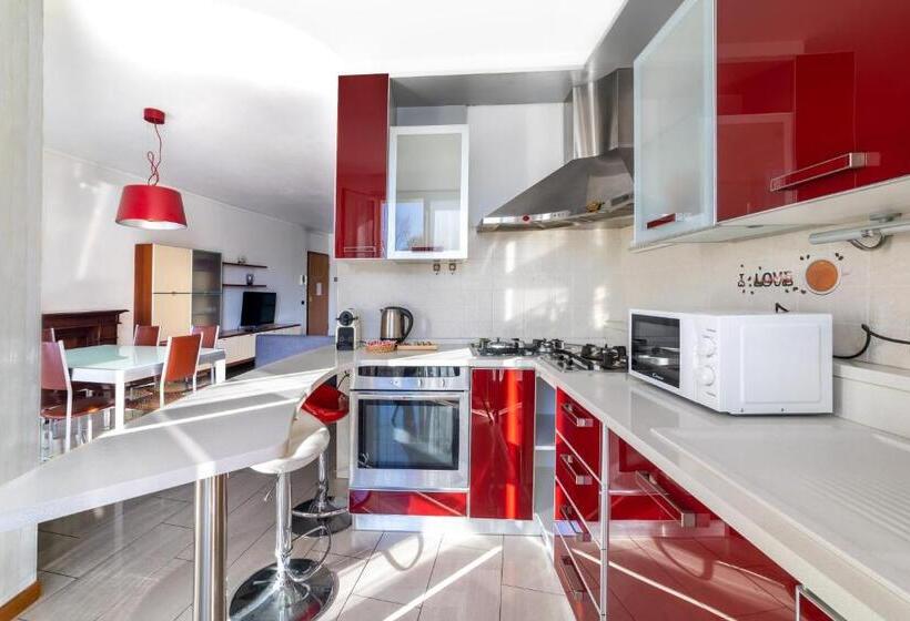 פנסיון Feel Like Home