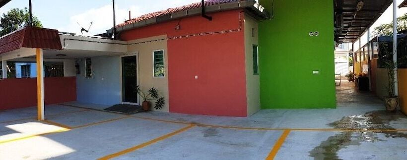 بنسيون Garden 96 Inn