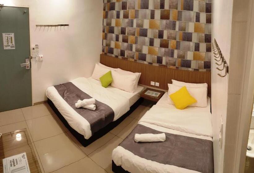 بنسيون Garden 96 Inn