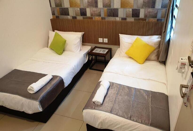 بنسيون Garden 96 Inn