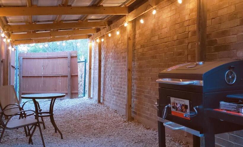 펜션 Hide Away Guest House