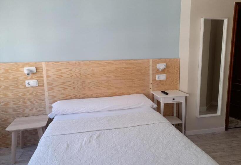 بنسيون Hostal Quiper