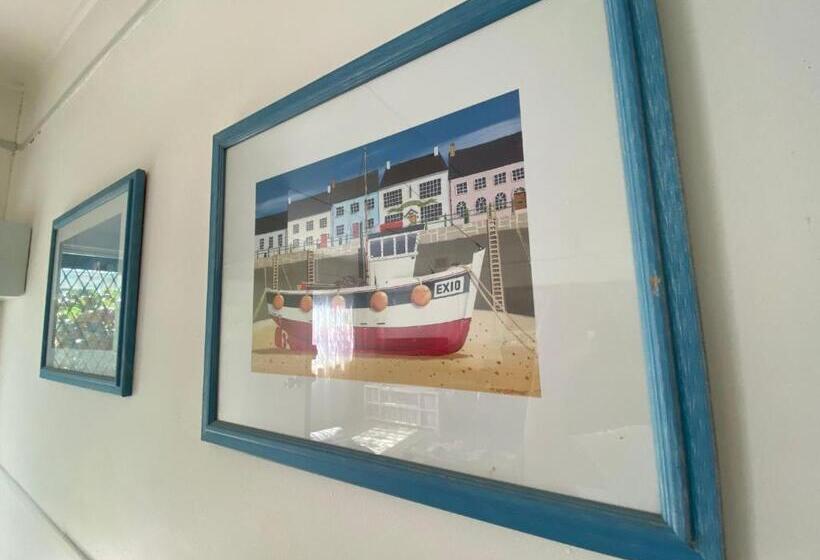 פנסיון Siesta On Bayview