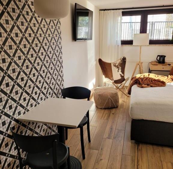 ペンション Villa Pinia