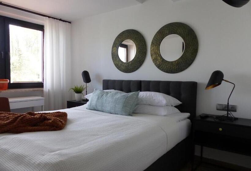 ペンション Villa Pinia