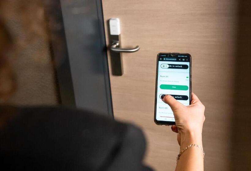 6532 Smart Hotel   Self Check In