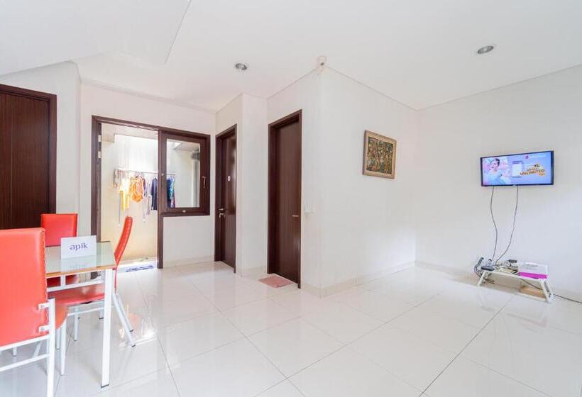 فندق صغير Apik Kamila Bsd