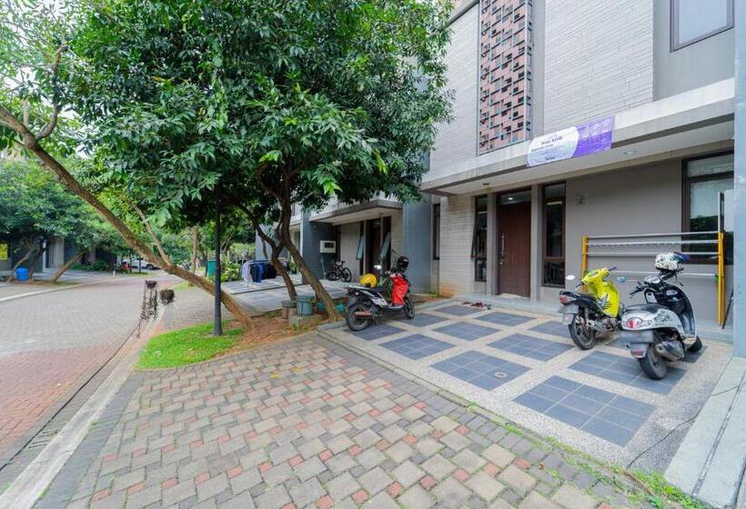 הוסטל Apik Kamila Bsd