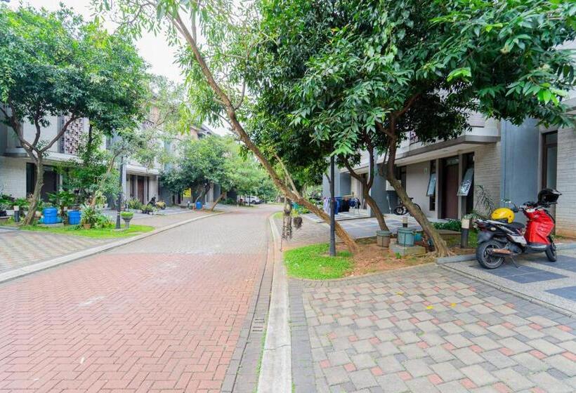 הוסטל Apik Kamila Bsd