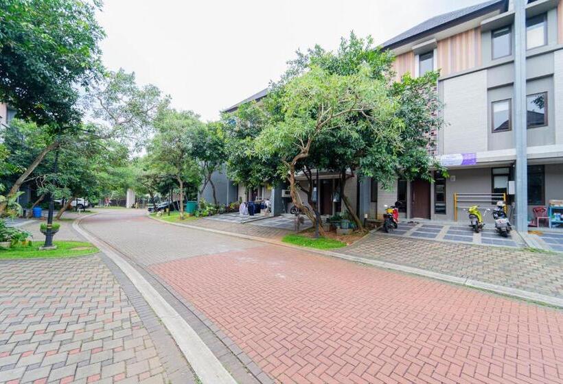 הוסטל Apik Kamila Bsd