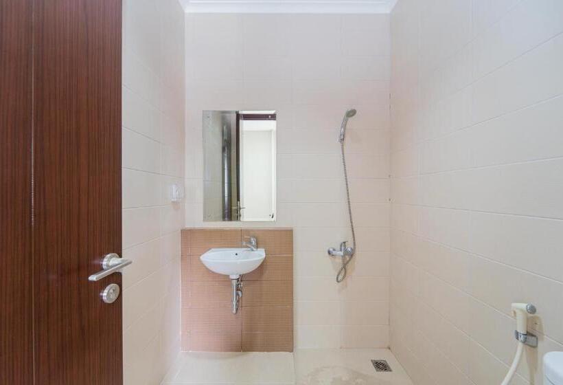 הוסטל Apik Kamila Bsd