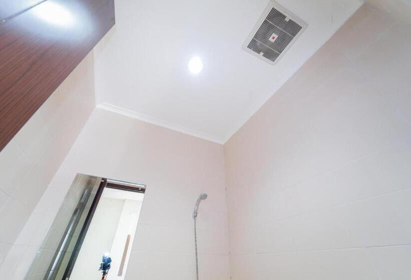 הוסטל Apik Kamila Bsd