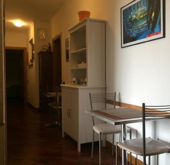 민박 Bb Nuova Fiera Di Roma