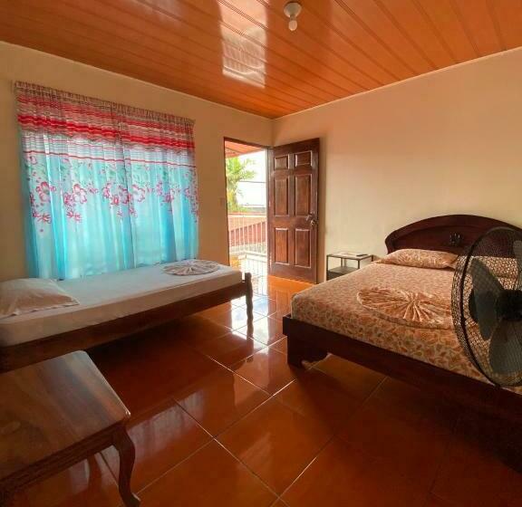 مبيت وإفطار Cabinas Las Palmas Del Sol