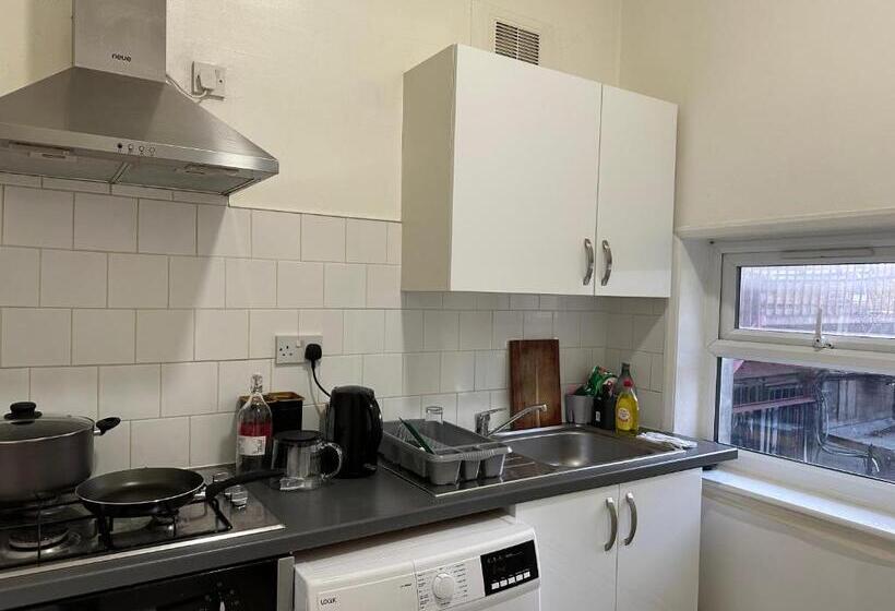 צימר City Lodge Shadwell