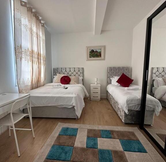 צימר City Lodge Shadwell