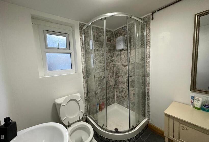 צימר City Lodge Shadwell