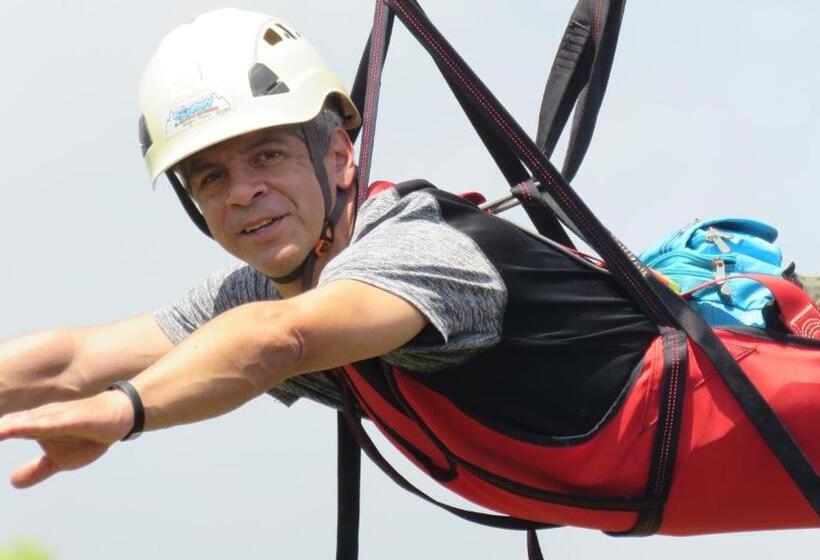 مبيت وإفطار Las Cabañas Del Escobo Cabaña Guacamayas