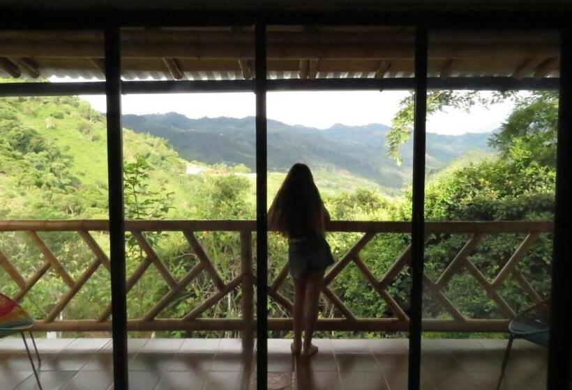 مبيت وإفطار Las Cabañas Del Escobo Cabaña Guacamayas