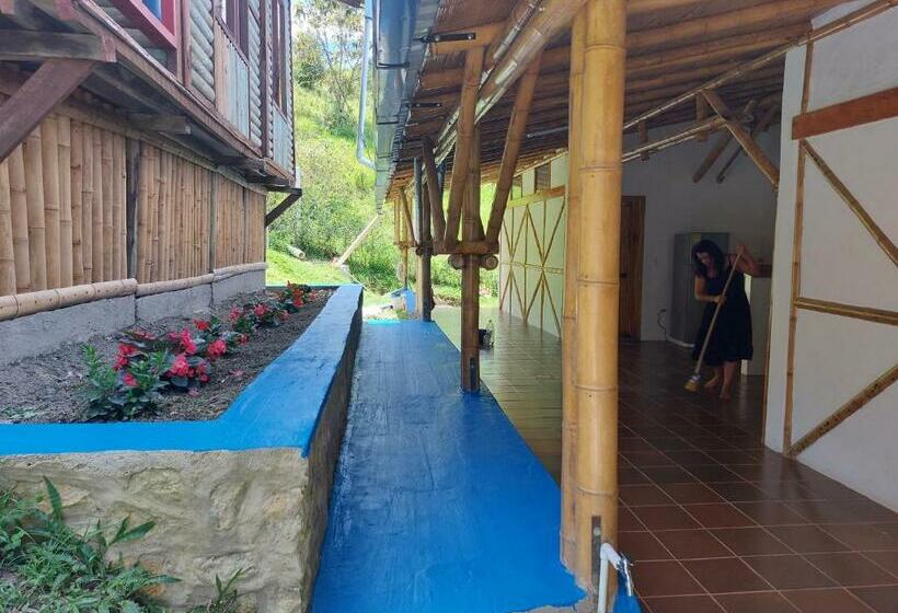 مبيت وإفطار Las Cabañas Del Escobo Cabaña Guacamayas