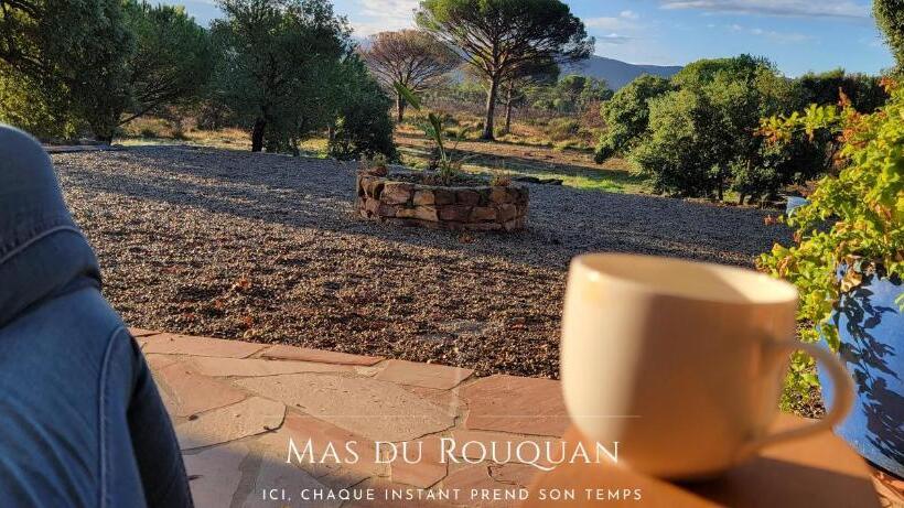Bed and Breakfast Le Mas Du Rouquan