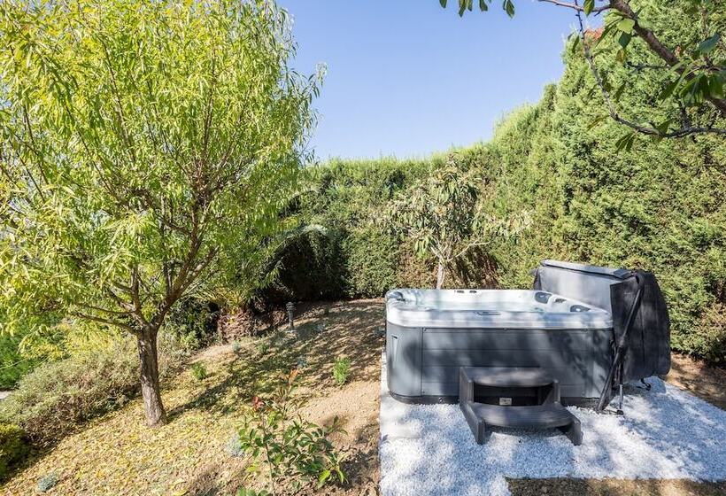 مبيت وإفطار Les Chambres D Hôtes De Mougins