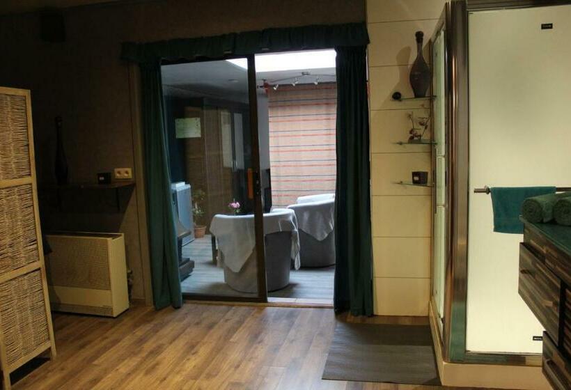 Bed and Breakfast Qiomi S Room