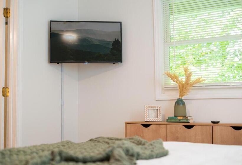 مبيت وإفطار The Wanderer Guesthouse