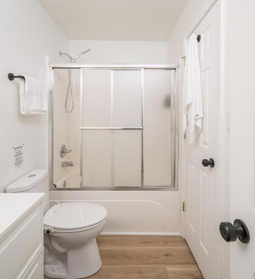 مبيت وإفطار The Wanderer Guesthouse