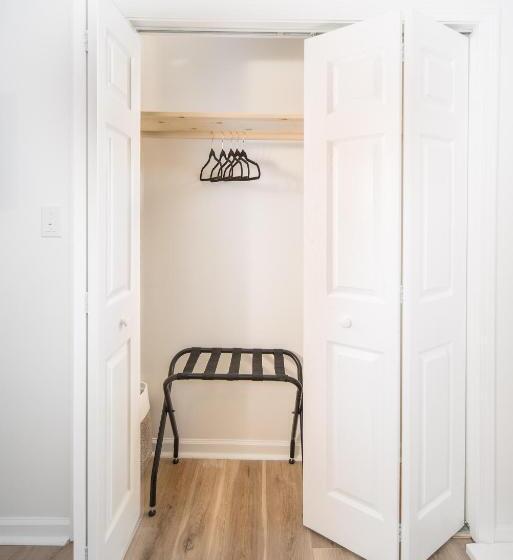 مبيت وإفطار The Wanderer Guesthouse