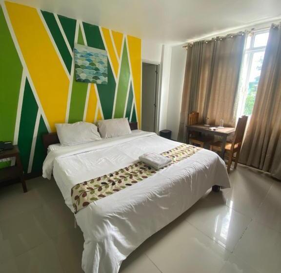 Bopempc Safari Hostel