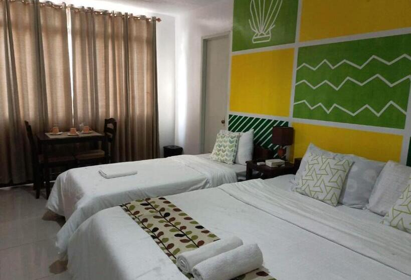 Bopempc Safari Hostel