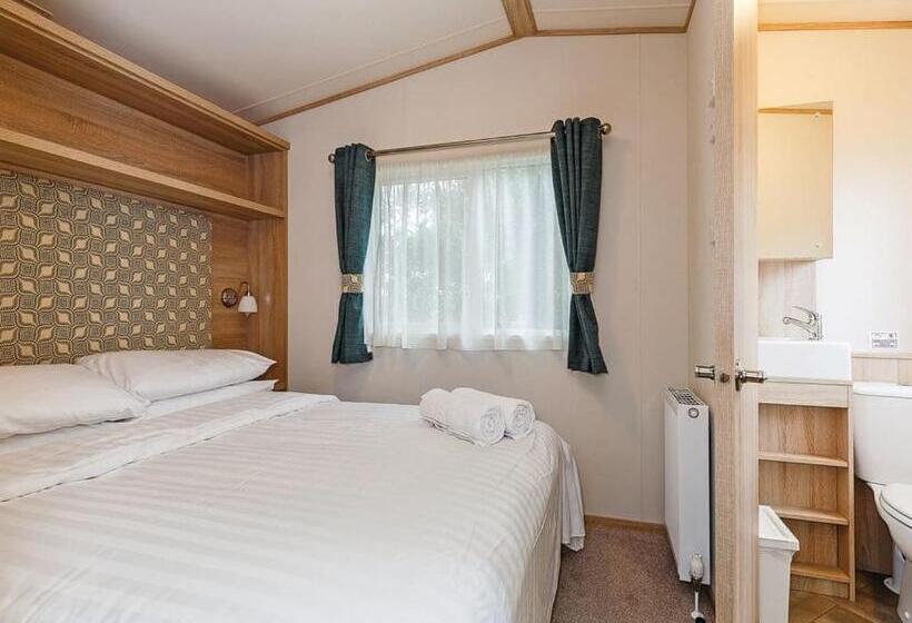 منتجع Bucklegrove Holiday Park