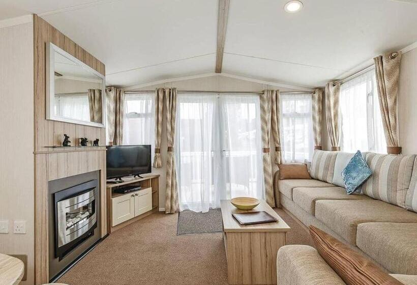 منتجع Bucklegrove Holiday Park