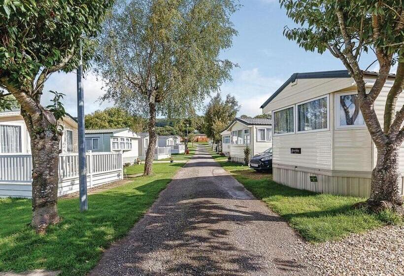 منتجع Bucklegrove Holiday Park