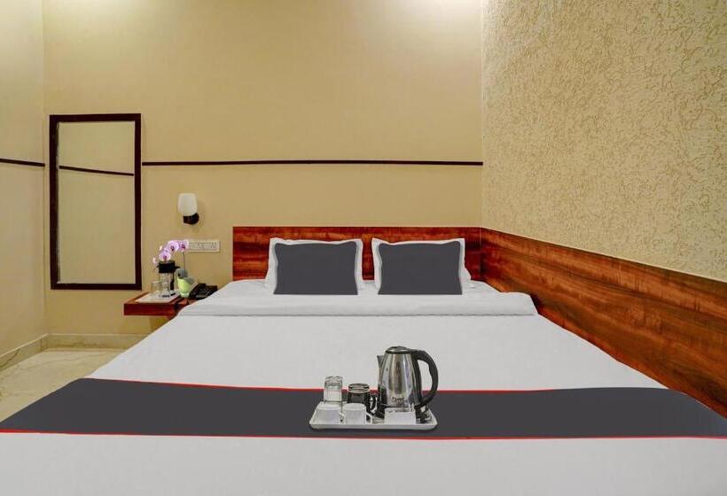 Отель Collection O Wonders