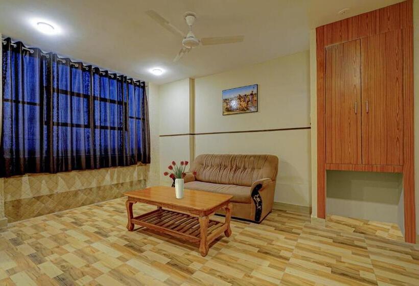 Отель Collection O Wonders