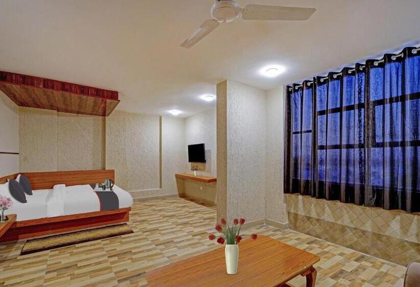 Отель Collection O Wonders