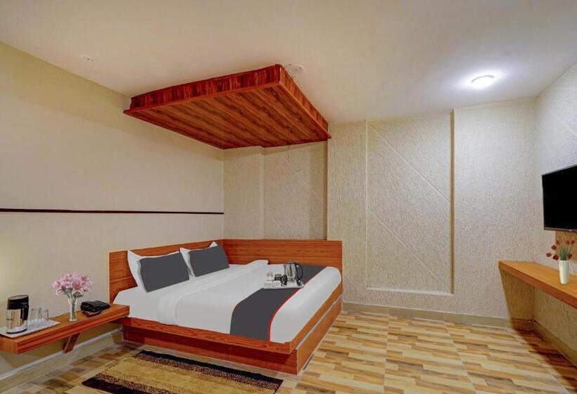 Отель Collection O Wonders