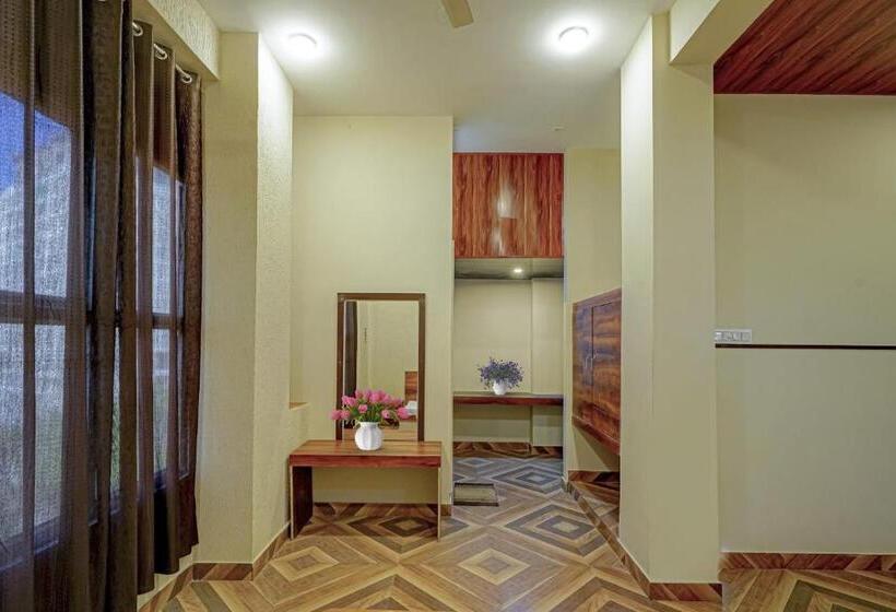 Отель Collection O Wonders