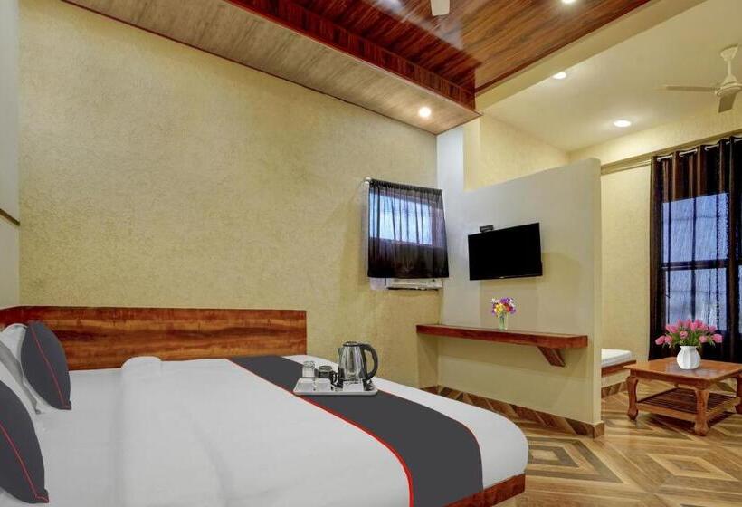 Отель Collection O Wonders