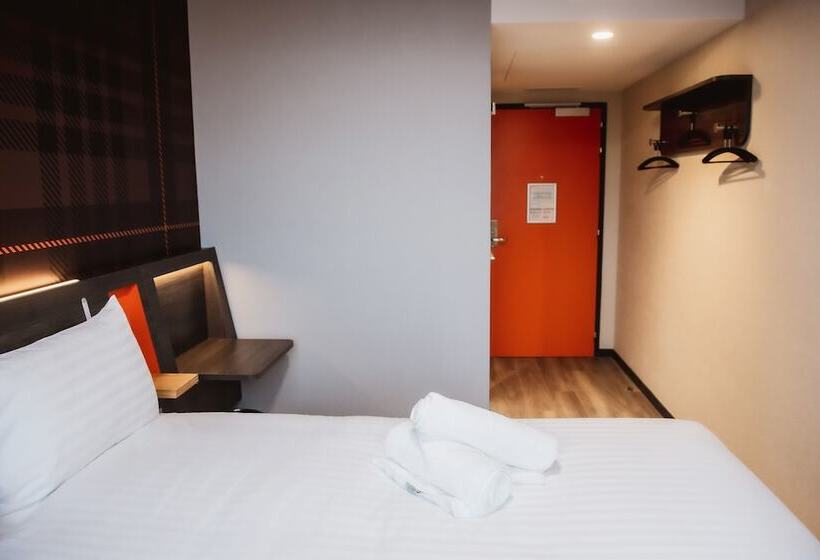 Easyhotel Paris Nord Aubervilliers
