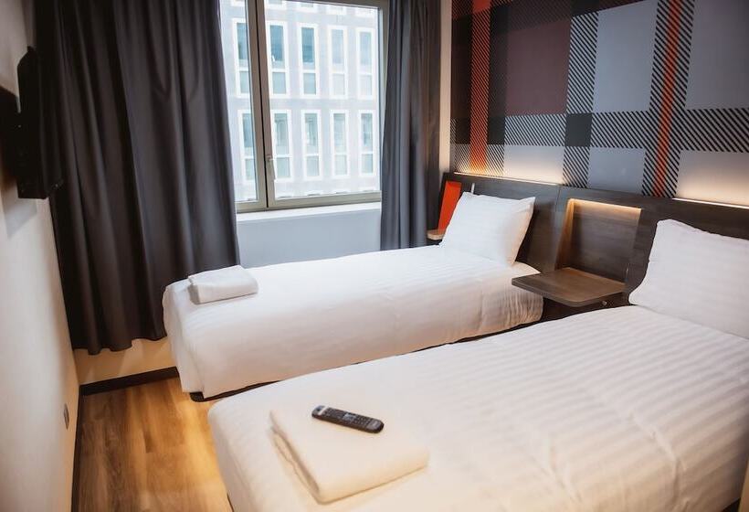 Easyhotel Paris Nord Aubervilliers