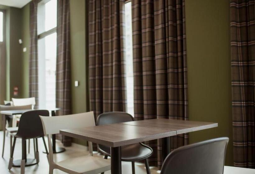 Easyhotel Paris Nord Aubervilliers