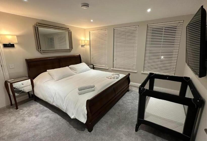 Harper Luxe Serviced Apartments Dunstable