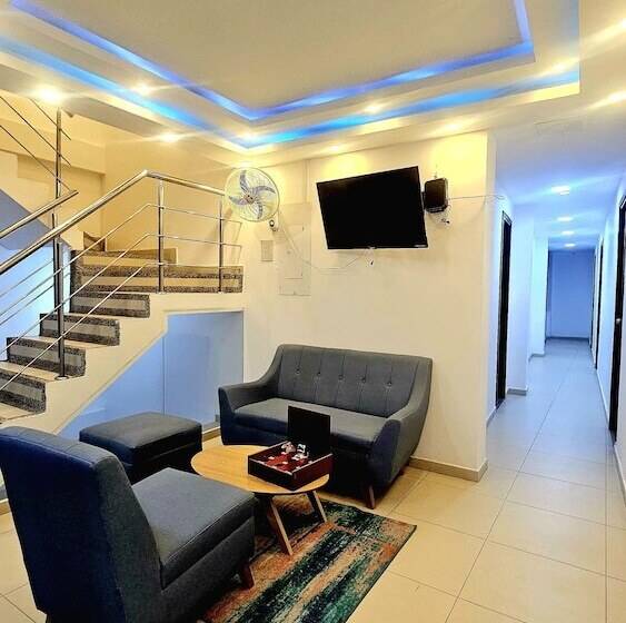 Отель Anajirawaa