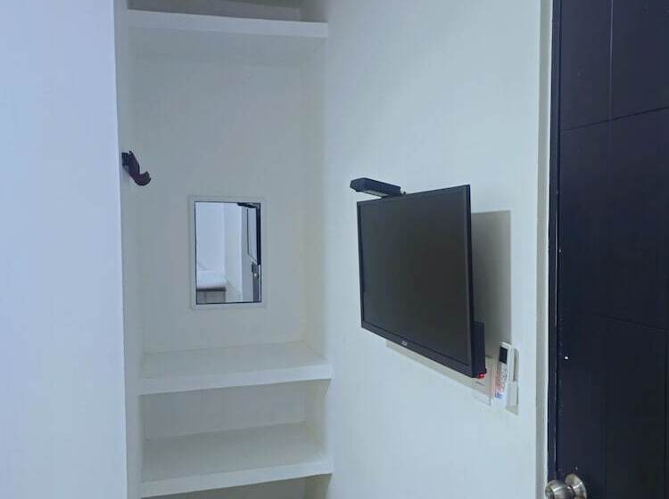 Отель Anajirawaa